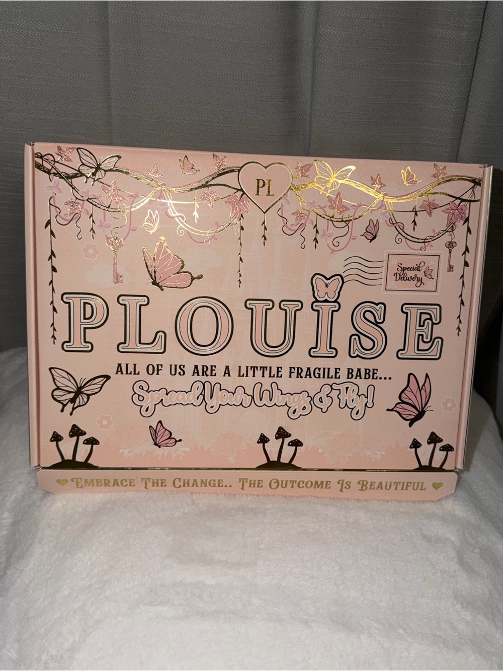 P. Louise The Cheek Of It Liquid Blush in CUTIE CAKE (Pink) BNIB NEW! - Picture 5 of 6